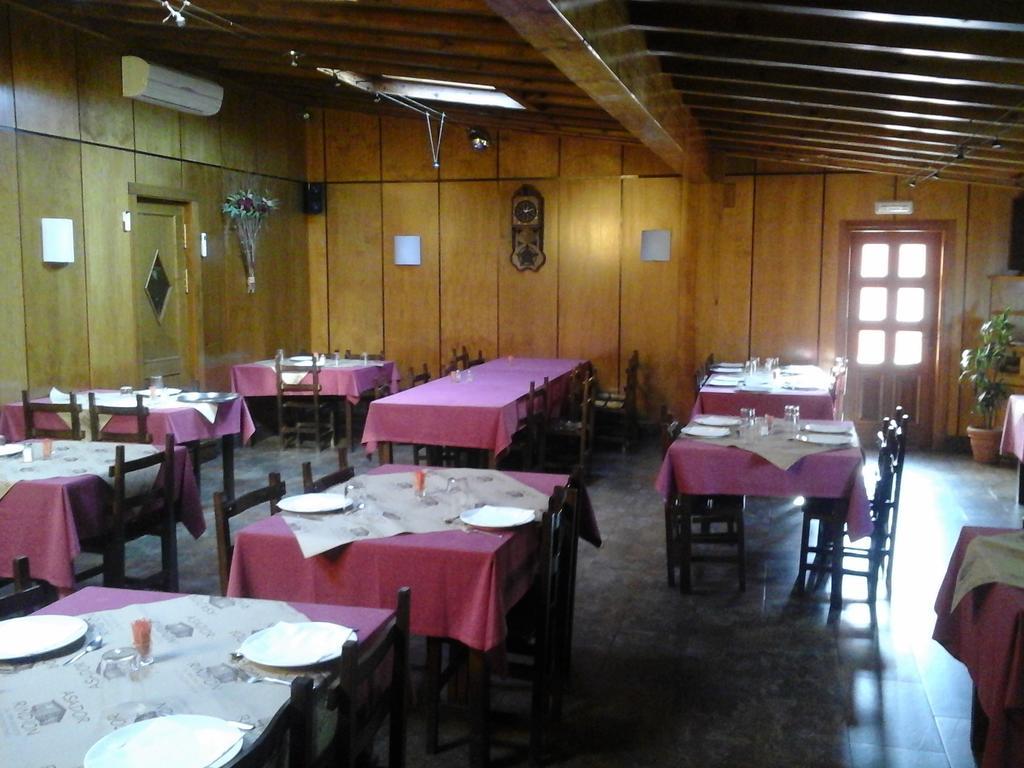 Hotel Asador Rindion Tineo Buitenkant foto
