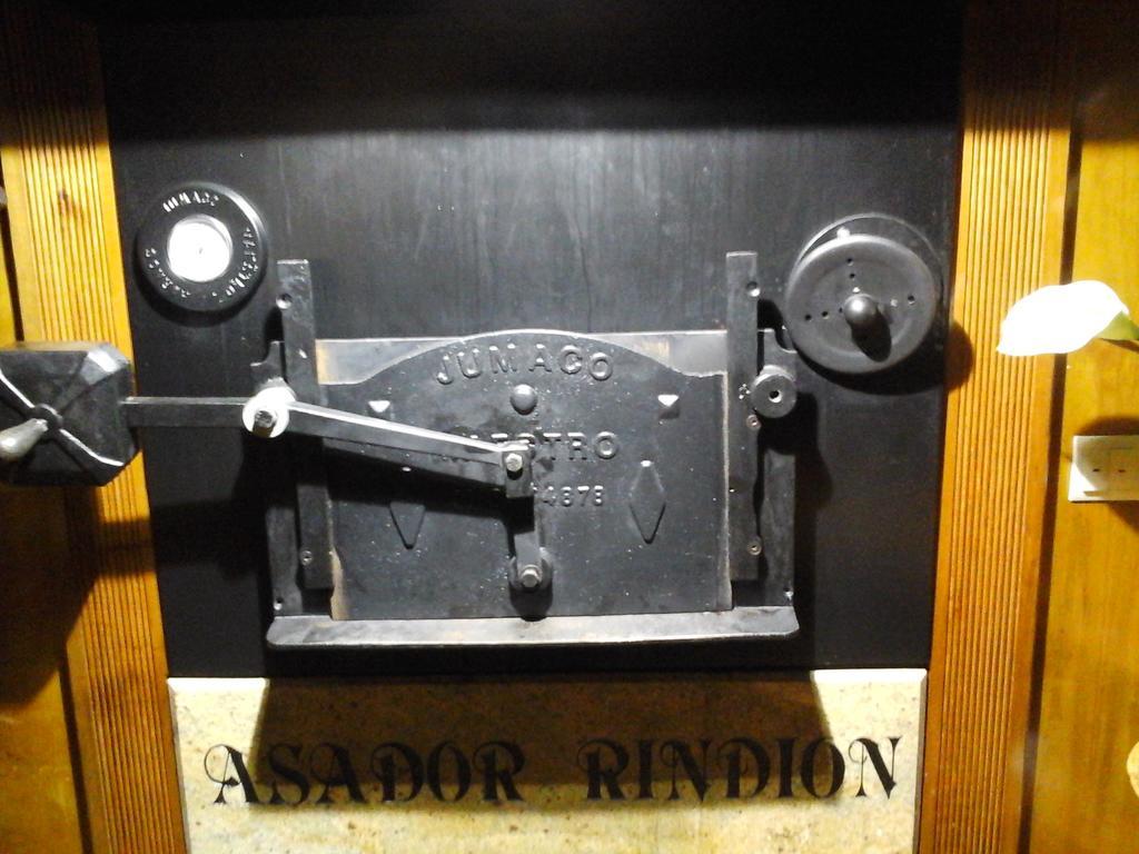 Hotel Asador Rindion Tineo Buitenkant foto